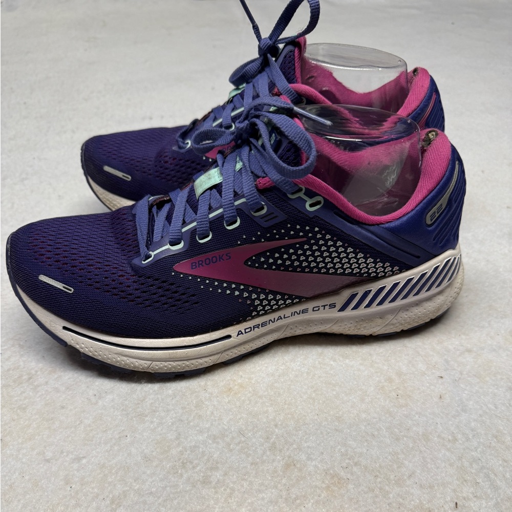 Brooks Adrenaline GTS 22‎ Women’s Size 9 Navy Yucca Pink 120353-1B-403